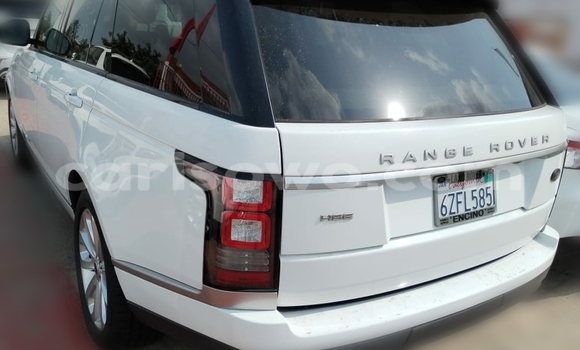 Acheter Occasion Voiture Land Rover Range Rover Vogue Blanc à Cotonou, Benin Acheter Occasion Voiture Land Rover Range Rover Vogue Blanc à Cotonou, Benin