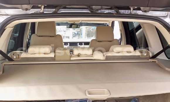 Sayi Na hannu Land Rover Range Rover Sport Azurfa Mota in Abomey Calavi a Benin Sayi Na hannu Land Rover Range Rover Sport Azurfa Mota in Abomey Calavi a Benin