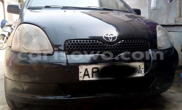 Acheter Occasion Voiture Toyota Yaris Noir à Cotonou au Benin Acheter Occasion Voiture Toyota Yaris Noir à Cotonou au Benin