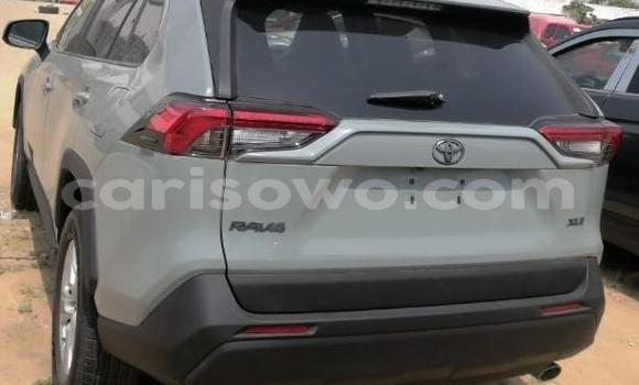 Sayi Na hannu Toyota RAV4 Sauran Mota in Cotonou a Benin Sayi Na hannu Toyota RAV4 Sauran Mota in Cotonou a Benin