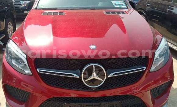 Acheter Occasion Voiture Mercedes-Benz GLE Rouge à Cotonou, Benin