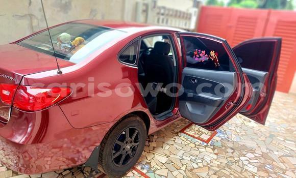 Acheter Occasion Voiture Hyundai Elantra Rouge à Abomey Calavi, Benin