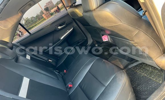 Sayi Na hannu Toyota Camry White Mota in Cotonou a Benin Sayi Na hannu Toyota Camry White Mota in Cotonou a Benin