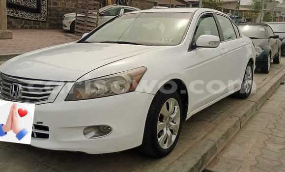 Acheter Occasion Voiture Honda Accord Blanc à Cotonou, Benin Acheter Occasion Voiture Honda Accord Blanc à Cotonou, Benin
