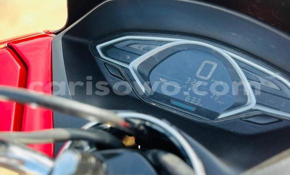 Acheter Occasion Moto Honda PCX Rouge à Cotonou, Benin Acheter Occasion Moto Honda PCX Rouge à Cotonou, Benin