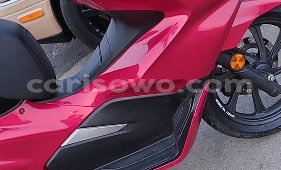 Acheter Occasion Moto Honda PCX Rouge à Cotonou, Benin Acheter Occasion Moto Honda PCX Rouge à Cotonou, Benin