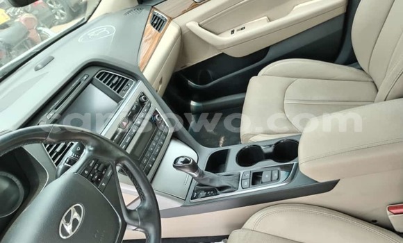 Buy Import Hyundai Sonata White Car in Cotonou in Benign Buy Import Hyundai Sonata White Car in Cotonou in Benign