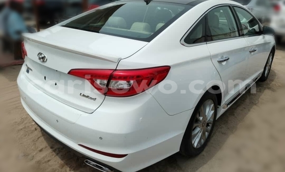 Buy Import Hyundai Sonata White Car in Cotonou in Benign Buy Import Hyundai Sonata White Car in Cotonou in Benign