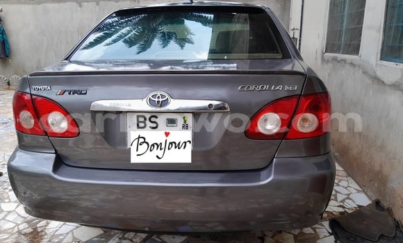 Sayi Na hannu Toyota Corolla Brown Mota in Cotonou a Benin