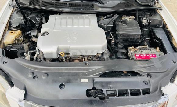 Ra Àlòkù Toyota Avalon funfun Ọkọ̀ in Cotonou ni Benin Ra Àlòkù Toyota Avalon funfun Ọkọ̀ in Cotonou ni Benin