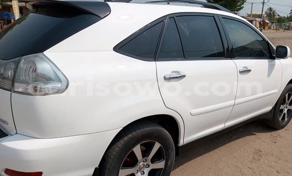 Acheter Occasion Voiture Lexus RX 330 Blanc à Cotonou, Benin Acheter Occasion Voiture Lexus RX 330 Blanc à Cotonou, Benin