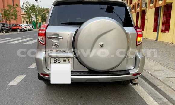 Ra Àlòkù Toyota RAV4 Silver Ọkọ̀ in Cotonou ni Benin
