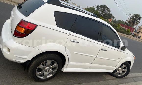 Ra Àlòkù Pontiac Vibe funfun Ọkọ̀ in Cotonou ni Benin Ra Àlòkù Pontiac Vibe funfun Ọkọ̀ in Cotonou ni Benin