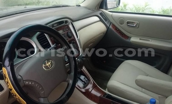 Buy Used Toyota Highlander Blue Car in Cotonou in Benign Buy Used Toyota Highlander Blue Car in Cotonou in Benign