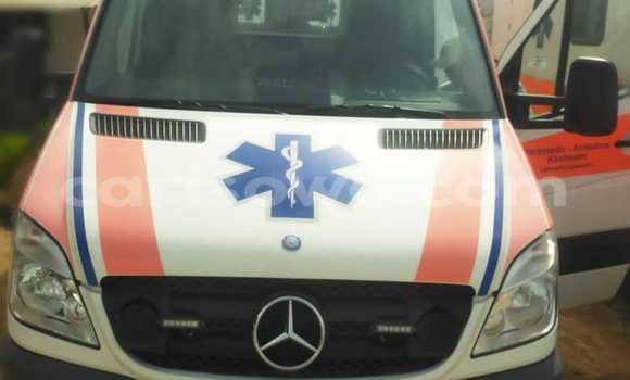 Buy Import Mercedes-Benz SLK-klasse White Car in Cotonou in Benign