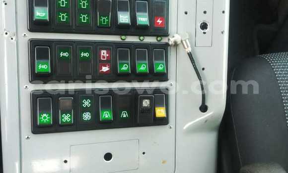 Acheter Occasion Utilitaire Mercedes‒Benz Sprinter Blanc à Cotonou, Benin Acheter Occasion Utilitaire Mercedes‒Benz Sprinter Blanc à Cotonou, Benin