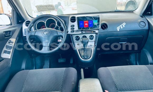 Sayi Na hannu Toyota Matrix Black Mota in Abomey Calavi a Benin Sayi Na hannu Toyota Matrix Black Mota in Abomey Calavi a Benin