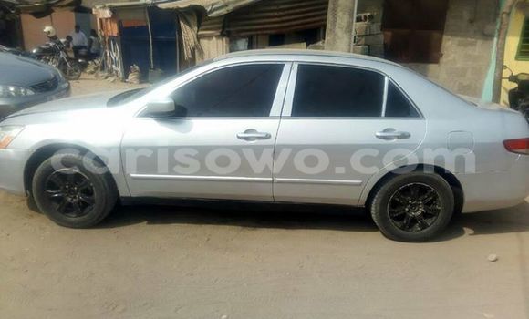 Sayi Na hannu Honda Accord Azurfa Mota in Cotonou a Benin Sayi Na hannu Honda Accord Azurfa Mota in Cotonou a Benin