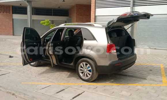 Acheter Occasion Voiture Kia Sorento Beige à Abomey Calavi, Benin Acheter Occasion Voiture Kia Sorento Beige à Abomey Calavi, Benin