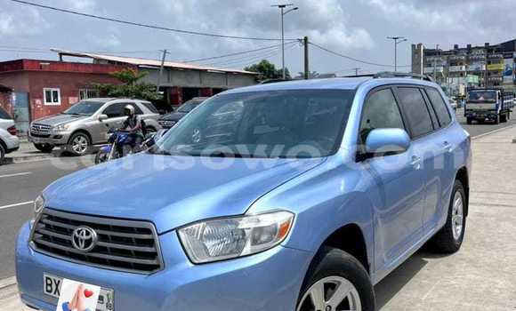 Sayi Na hannu Toyota Highlander Blue Mota in Cotonou a Benin Sayi Na hannu Toyota Highlander Blue Mota in Cotonou a Benin