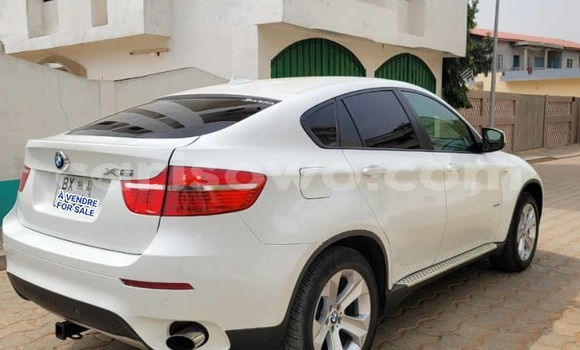 Acheter Occasion Voiture BMW X6 Bleu à Abomey Calavi, Benin Acheter Occasion Voiture BMW X6 Bleu à Abomey Calavi, Benin