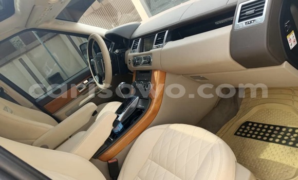 Sayi Na hannu Land Rover Range Rover Sport Azurfa Mota in Abomey Calavi a Benin Sayi Na hannu Land Rover Range Rover Sport Azurfa Mota in Abomey Calavi a Benin