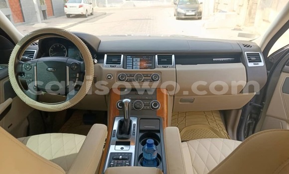Sayi Na hannu Land Rover Range Rover Sport Azurfa Mota in Abomey Calavi a Benin Sayi Na hannu Land Rover Range Rover Sport Azurfa Mota in Abomey Calavi a Benin