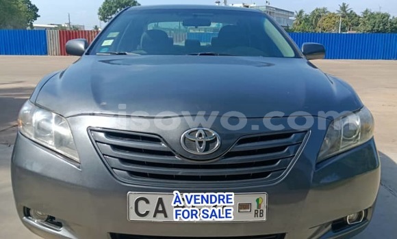 Ra Àlòkù Toyota Camry (Japan) Silver Ọkọ̀ in Abomey Calavi ni Benin Ra Àlòkù Toyota Camry (Japan) Silver Ọkọ̀ in Abomey Calavi ni Benin