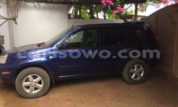 Acheter Occasion Voiture Nissan X-Trail Bleu à Cotonou au Benin Acheter Occasion Voiture Nissan X-Trail Bleu à Cotonou au Benin