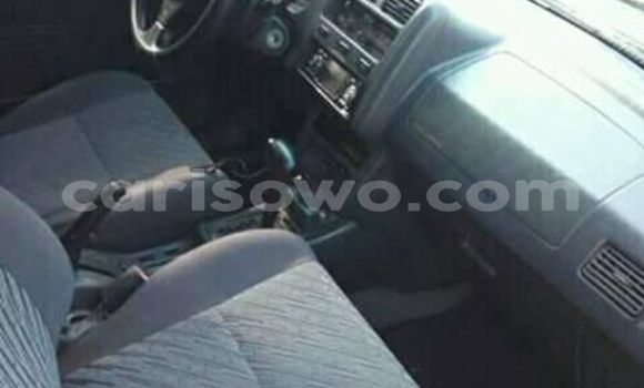 Acheter Occasion Voiture Toyota RAV4 Vert à Cotonou, Benin Acheter Occasion Voiture Toyota RAV4 Vert à Cotonou, Benin