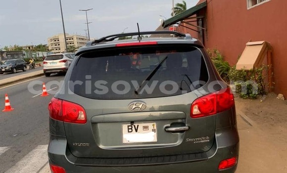 Ra Àlòkù Hyundai Santa Fe Alawọ ewe Ọkọ̀ in Cotonou ni Benin
