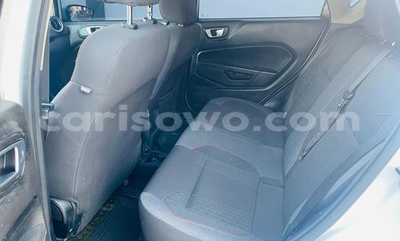 Acheter Occasion Voiture Ford Escape Blanc à Cotonou, Benin Acheter Occasion Voiture Ford Escape Blanc à Cotonou, Benin