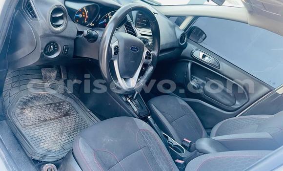 Acheter Occasion Voiture Ford Escape Blanc à Cotonou, Benin Acheter Occasion Voiture Ford Escape Blanc à Cotonou, Benin