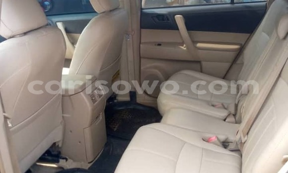 Buy Used Toyota Highlander Other Car in Cotonou in Benign Buy Used Toyota Highlander Other Car in Cotonou in Benign