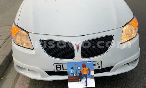 Ra Àlòkù Pontiac Vibe funfun Ọkọ̀ in Abomey Calavi ni Benin Ra Àlòkù Pontiac Vibe funfun Ọkọ̀ in Abomey Calavi ni Benin