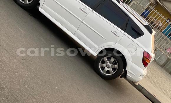 Ra Àlòkù Pontiac Vibe funfun Ọkọ̀ in Abomey Calavi ni Benin Ra Àlòkù Pontiac Vibe funfun Ọkọ̀ in Abomey Calavi ni Benin