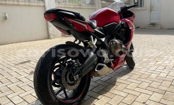 Ra Imported Honda CBR Red Mọto in Cotonou ni Benin Ra Imported Honda CBR Red Mọto in Cotonou ni Benin
