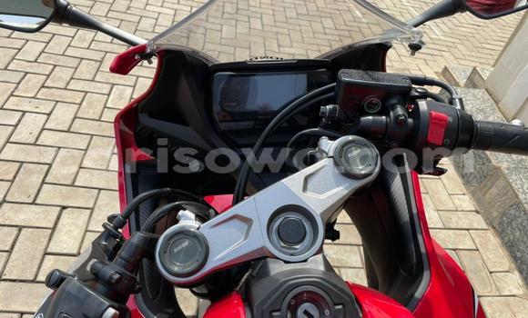 Ra Imported Honda CBR Red Mọto in Cotonou ni Benin Ra Imported Honda CBR Red Mọto in Cotonou ni Benin
