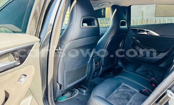 Sayi Na hannu Infiniti QX30 Black Mota in Cotonou a Benin Sayi Na hannu Infiniti QX30 Black Mota in Cotonou a Benin