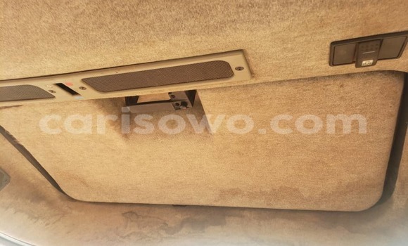 Ra Àlòkù Komatsu D31S Red Ọkọ̀ akẹ́rù ńlá in Porto Novo ni Benin Ra Àlòkù Komatsu D31S Red Ọkọ̀ akẹ́rù ńlá in Porto Novo ni Benin