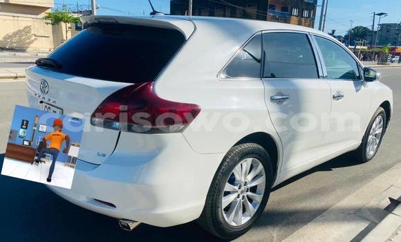 Acheter Occasion Voiture Toyota Venza Blanc à Cotonou, Benin