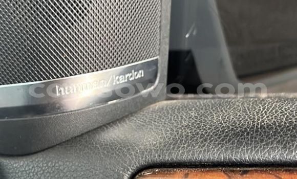 Acheter Occasion Voiture Mercedes-Benz ML–Class Blanc à Abomey Calavi, Benin Acheter Occasion Voiture Mercedes-Benz ML–Class Blanc à Abomey Calavi, Benin