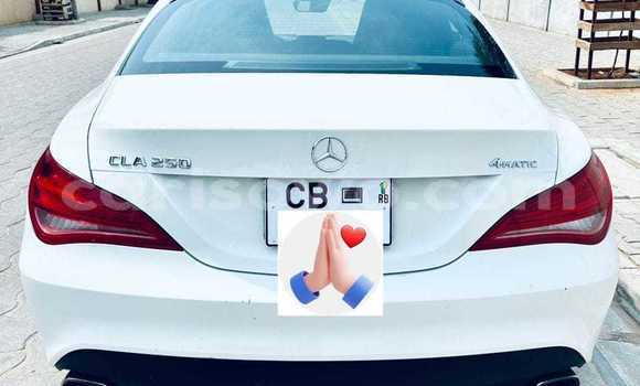Acheter Occasion Voiture Mercedes-Benz CLA-klasse Blanc à Cotonou, Benin Acheter Occasion Voiture Mercedes-Benz CLA-klasse Blanc à Cotonou, Benin