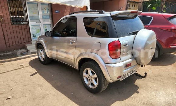 Sayi Na hannu Toyota RAV4 Azurfa Mota in Cotonou a Benin