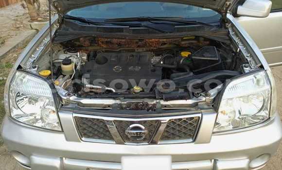 Ra Àlòkù Nissan X–Trail Silver Ọkọ̀ in Cotonou ni Benin Ra Àlòkù Nissan X–Trail Silver Ọkọ̀ in Cotonou ni Benin