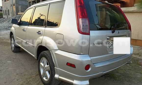 Ra Àlòkù Nissan X–Trail Silver Ọkọ̀ in Cotonou ni Benin Ra Àlòkù Nissan X–Trail Silver Ọkọ̀ in Cotonou ni Benin