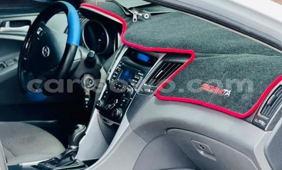 Acheter Occasion Voiture Hyundai Sonata Blanc à Abomey Calavi, Benin Acheter Occasion Voiture Hyundai Sonata Blanc à Abomey Calavi, Benin