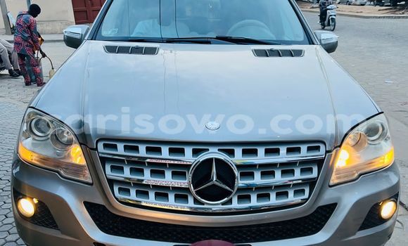 Ra Àlòkù Mercedes-Benz ML–Class Silver Ọkọ̀ in Cotonou ni Benin Ra Àlòkù Mercedes-Benz ML–Class Silver Ọkọ̀ in Cotonou ni Benin