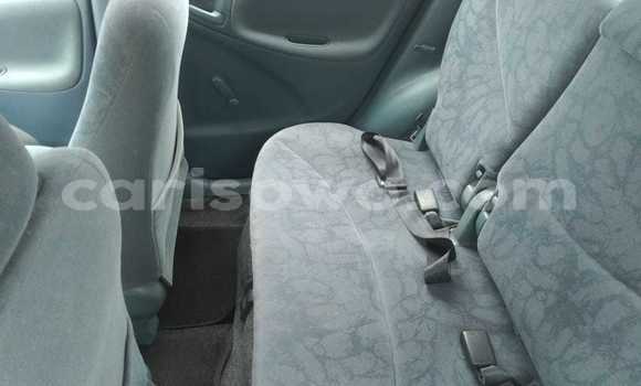 Ra Àlòkù Toyota Yaris Verso funfun Ọkọ̀ in Cotonou ni Benin Ra Àlòkù Toyota Yaris Verso funfun Ọkọ̀ in Cotonou ni Benin