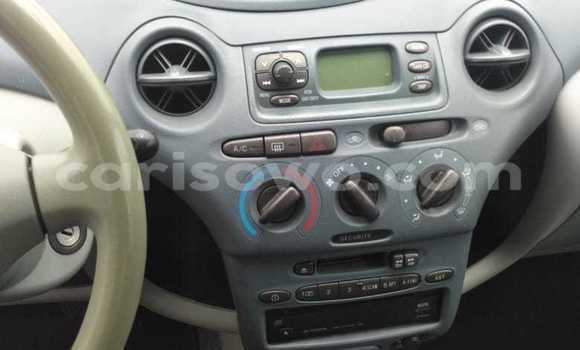 Ra Àlòkù Toyota Yaris Verso funfun Ọkọ̀ in Cotonou ni Benin Ra Àlòkù Toyota Yaris Verso funfun Ọkọ̀ in Cotonou ni Benin
